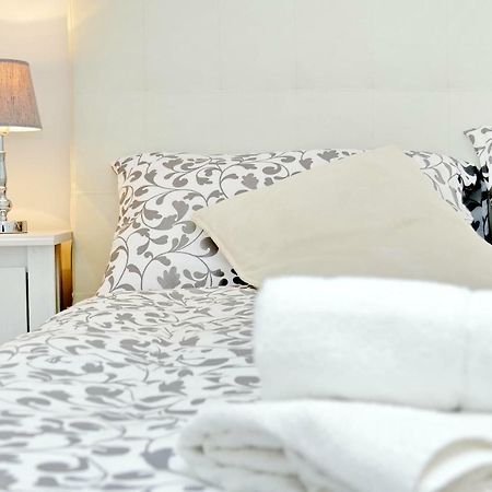 Bbhome Trastevere Station White Chic Apartment Rome Exterior photo